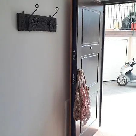 Max And Sun Parking Privato Nel Prezzo アパート *